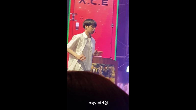 FANCAM, , Jason Karaoke Fan con 2018 Sweet Fantasy in