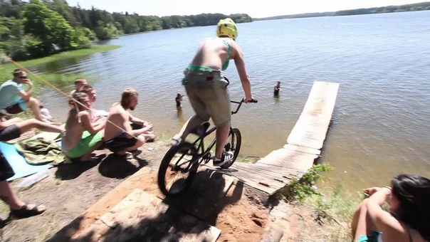 Bike Jump into a Pond , Diving on bicycles Russia