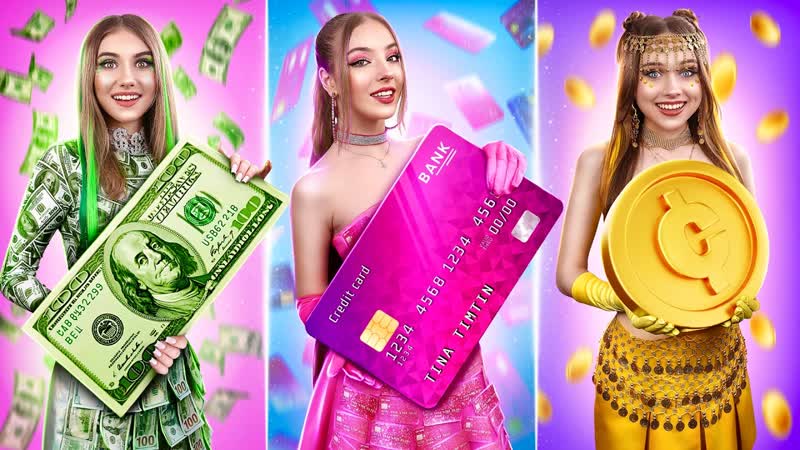 Девушка Цент vs Доллар vs Миллион Девушки с Банкомата в
