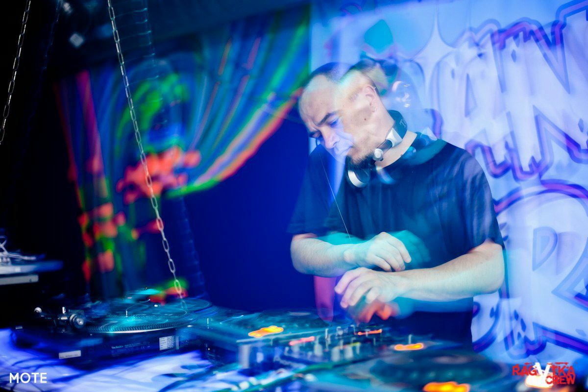 Викуська Угараева DOKTOR Z٩(̾●̮̮̃̾•̃̾)۶ ♌ ПАНДА-НЕВАЛЯШКА | Санкт-Петербург