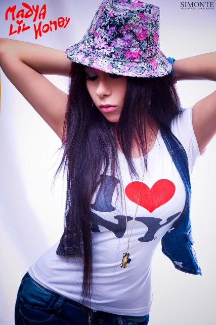 Melania Azari | Душанбе