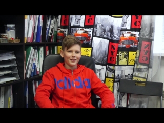 “London“ -  Sam is retelling a story about his trip!