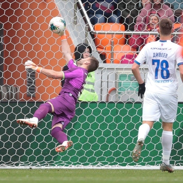 сейв в футболе. навас псж. акинфеев вратарь сейвы. сейв мск. знаменитый сейв акинфеева.