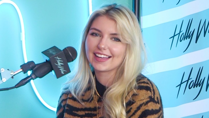 Tik Tok Star Brooke Barry Reveals She is DATING Rivers Taylor ,