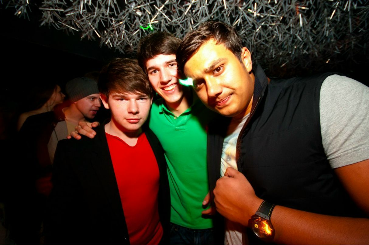 Pahhaaa Akulinin | London