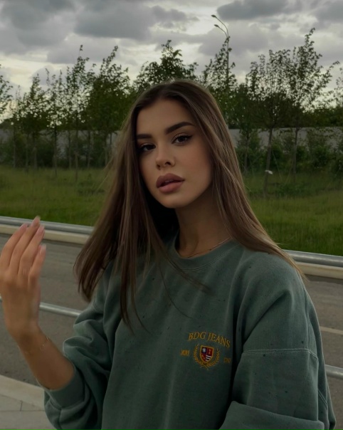 Последние новости шоубиза 24 февраля: SHAMAN, Ивлеева, Собчак, Лолита