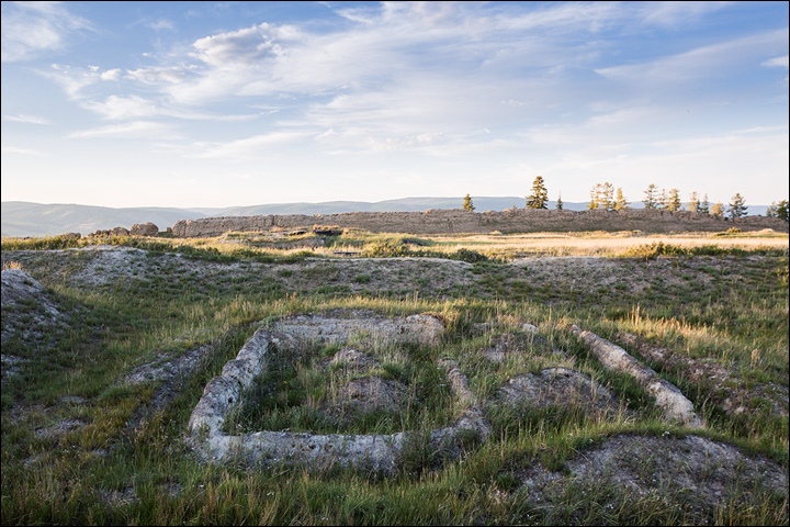 Тайна древней крепости Пор-Бажын, построенной на острове в сибирском озере, изображение №20