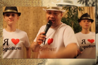 Репетиция вокальной  группы “ К+К Два Карата “с песней “ За туманом“
