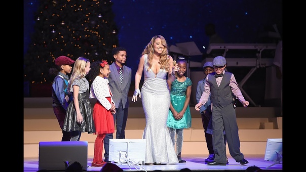 Mariah Carey All I Want For Christmas Is You Opening